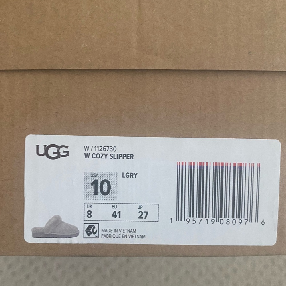 UGG Cozy Slippers - Picture 7 of 8